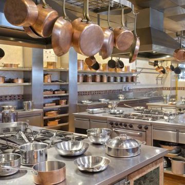 The Role of Commercial Kitchen Equipment for Food Safety